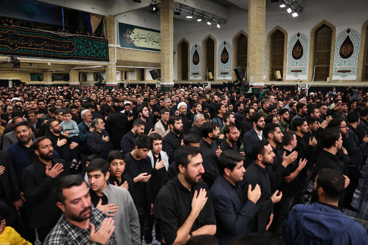 مراسم عزاداری ایام شهادت حضرت زهرا(س) با حضور رهبر انقلاب