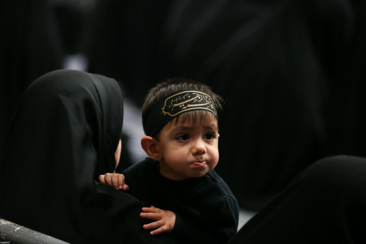 مراسم عزاداری ایام شهادت حضرت زهرا(س) با حضور رهبر انقلاب