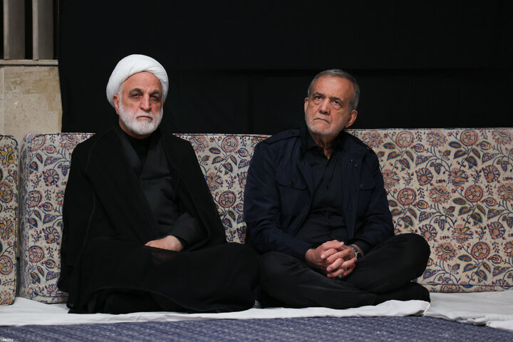 مراسم عزاداری ایام شهادت حضرت زهرا(س) با حضور رهبر انقلاب