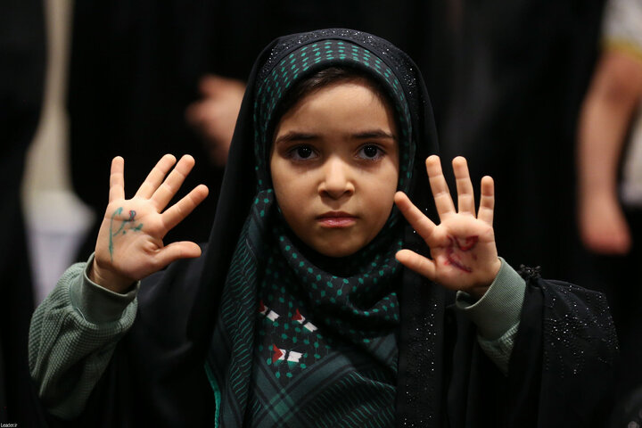 مراسم عزاداری ایام شهادت حضرت زهرا(س) با حضور رهبر انقلاب