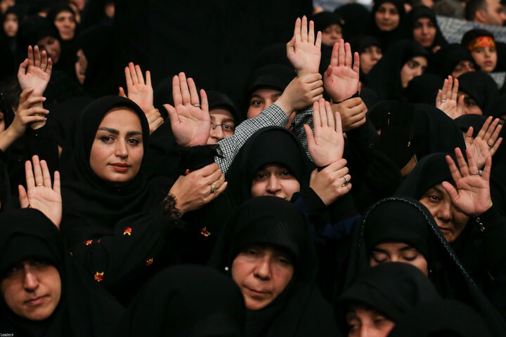 مراسم عزاداری ایام شهادت حضرت زهرا(س) با حضور رهبر انقلاب