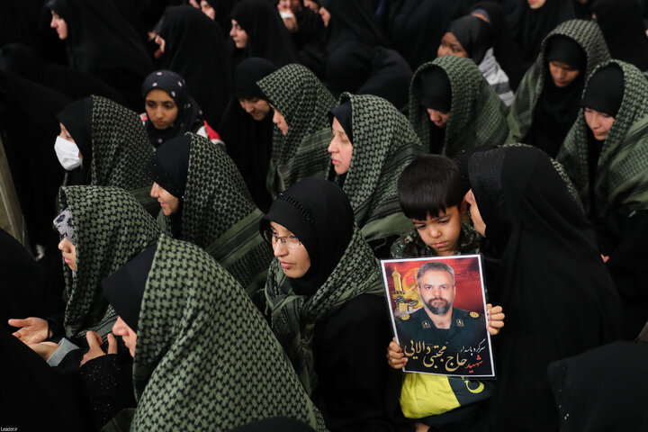 مراسم عزاداری ایام شهادت حضرت زهرا(س) با حضور رهبر انقلاب