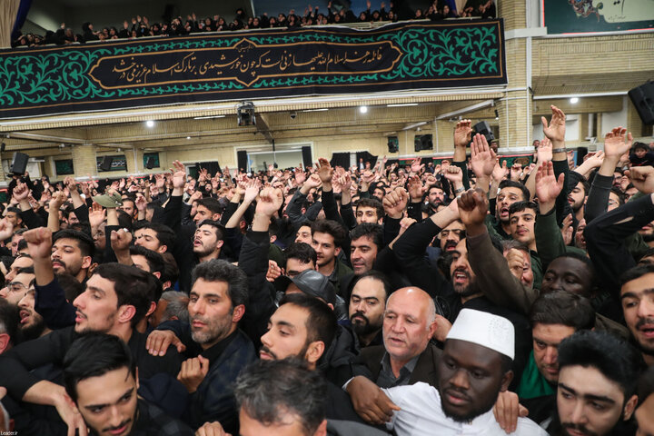 مراسم عزاداری ایام شهادت حضرت زهرا(س) با حضور رهبر انقلاب