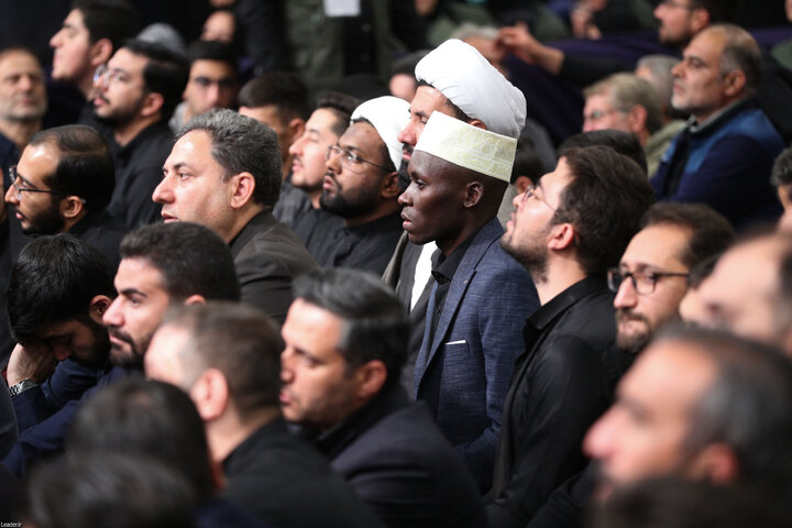 مراسم عزاداری ایام شهادت حضرت زهرا(س) با حضور رهبر انقلاب