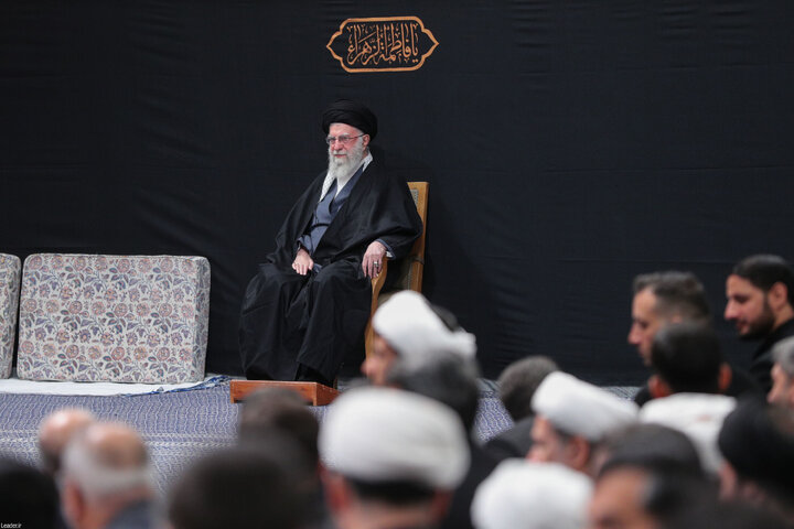 مراسم عزاداری ایام شهادت حضرت زهرا(س) با حضور رهبر انقلاب