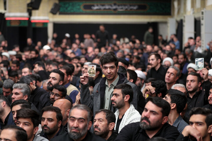 مراسم عزاداری ایام شهادت حضرت زهرا(س) با حضور رهبر انقلاب