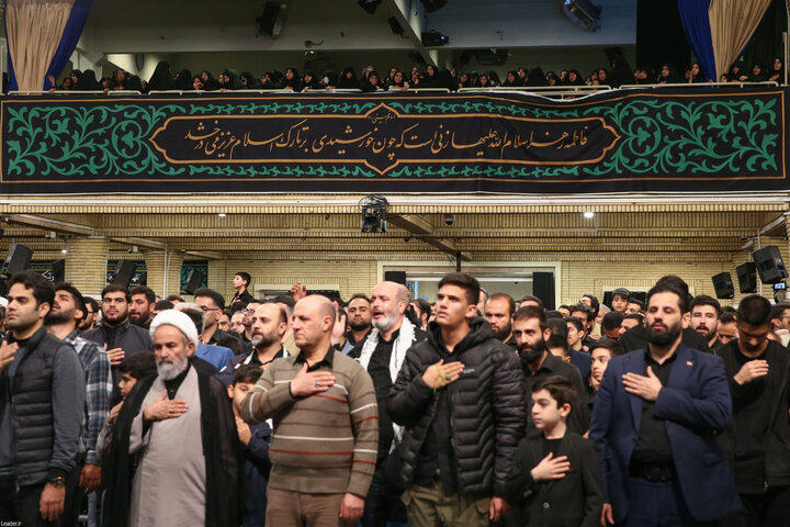 مراسم عزاداری ایام شهادت حضرت زهرا(س) با حضور رهبر انقلاب