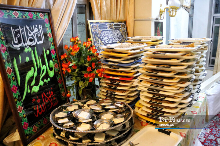 نیم قرن هم نوایی با داغ فاطمی ; حسینیه حضرت زهرا (س)کرمانشاه