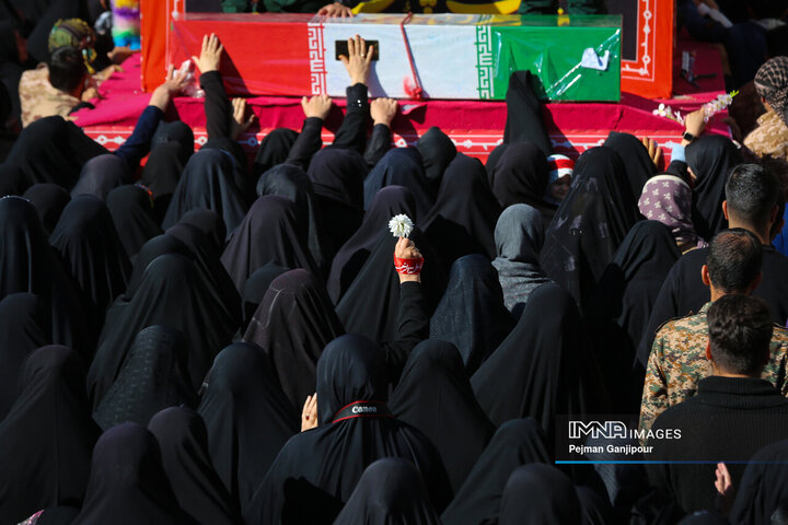 کاروان اهالی بهشت در تودشک، کوهپایه، ورزنه و هرند