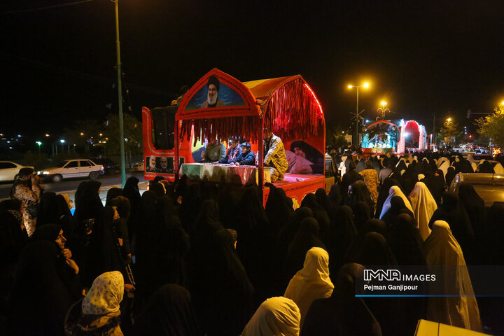 کاروان اهالی بهشت در تودشک، کوهپایه، ورزنه و هرند