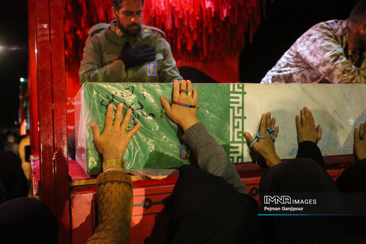 کاروان اهالی بهشت در تودشک، کوهپایه، ورزنه و هرند