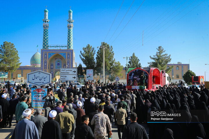 کاروان اهالی بهشت در تودشک، کوهپایه، ورزنه و هرند