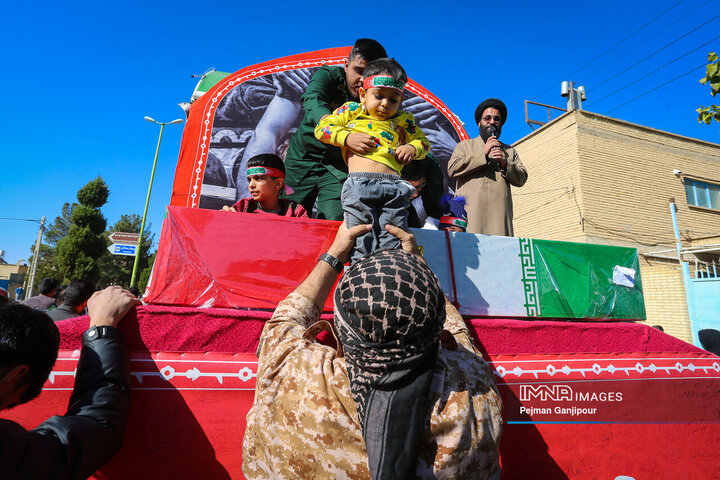 کاروان اهالی بهشت در تودشک، کوهپایه، ورزنه و هرند