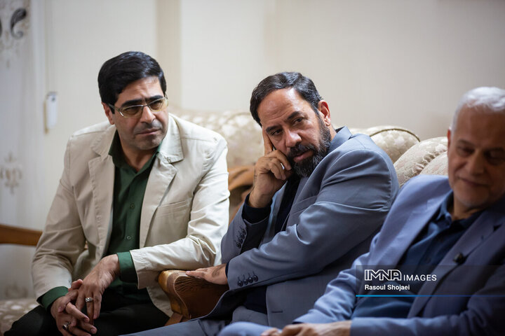 دیدار شهردار اصفهان با پیشکسوت عکاسی