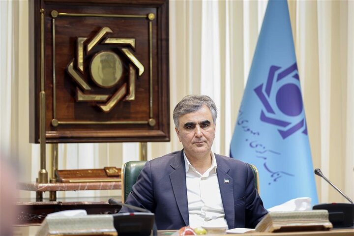 فرزین: فروش دارایی‌های بانک آینده در مراحل نهایی است