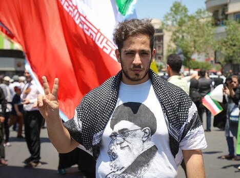 نسل جدید بسیج| چهرههایی که در خیابان نمیشناسیم، اما در روزهای سخت پیدایشان میشود