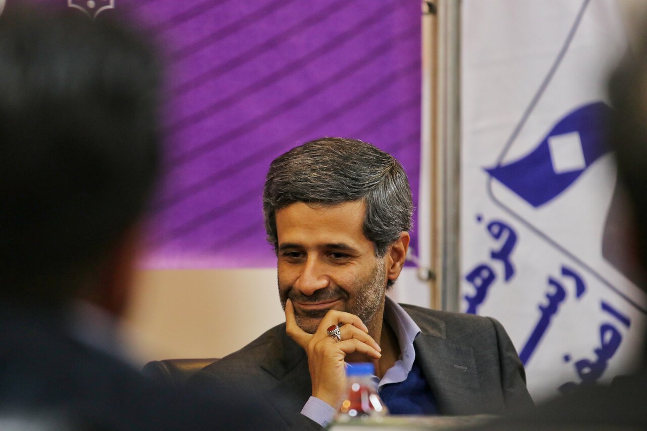 از نخستین شماره کتاب فرامتن با موضوع «هوش مصنوعی و آینده سازمانهای فرهنگی» رونمایی شد