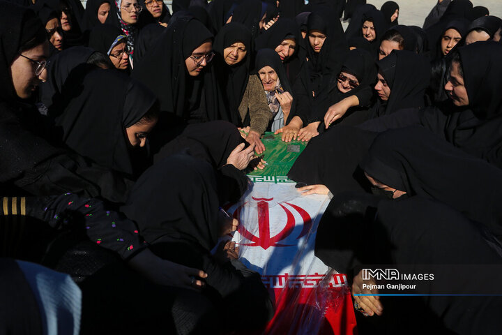 کاروان اهالی بهشت در سپاهان‌شهر، بهارستان، جرقویه و نائین