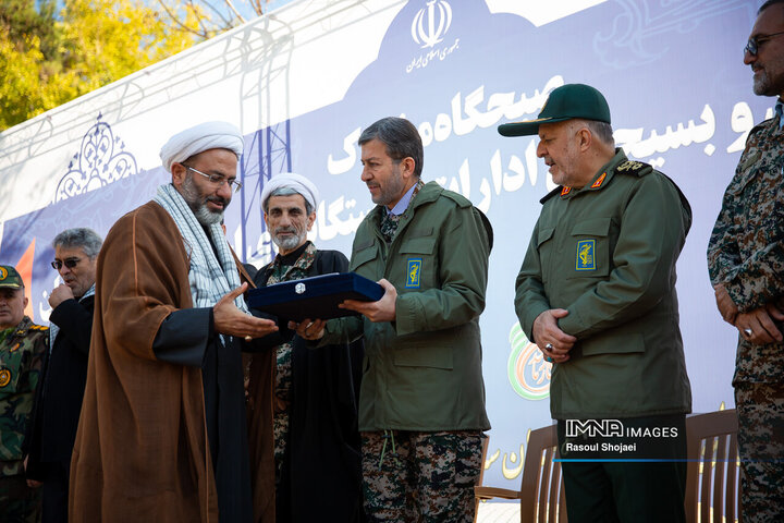 گردهمائی بسیجیان ادارات استان اصفهان