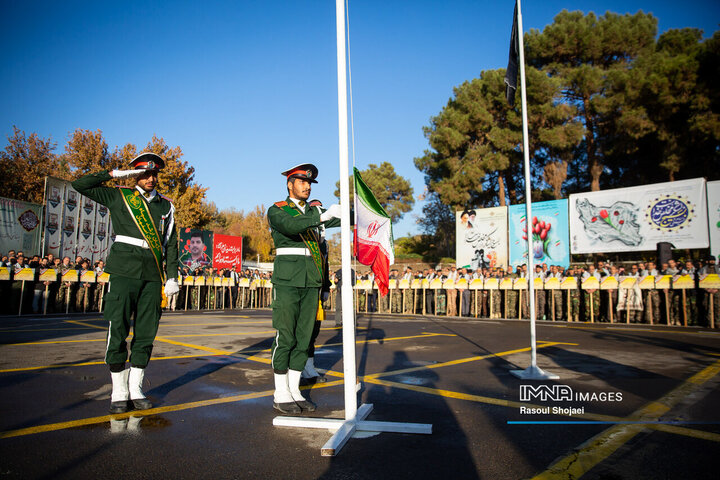 گردهمائی بسیجیان ادارات استان اصفهان