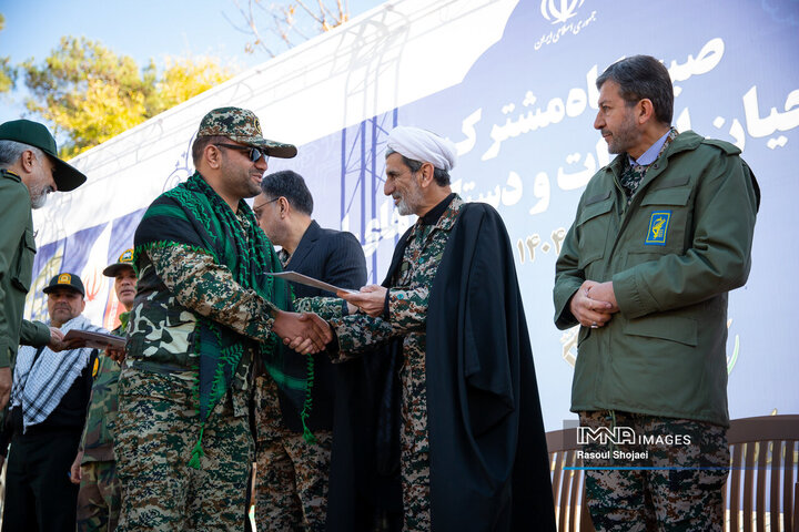 گردهمائی بسیجیان ادارات استان اصفهان