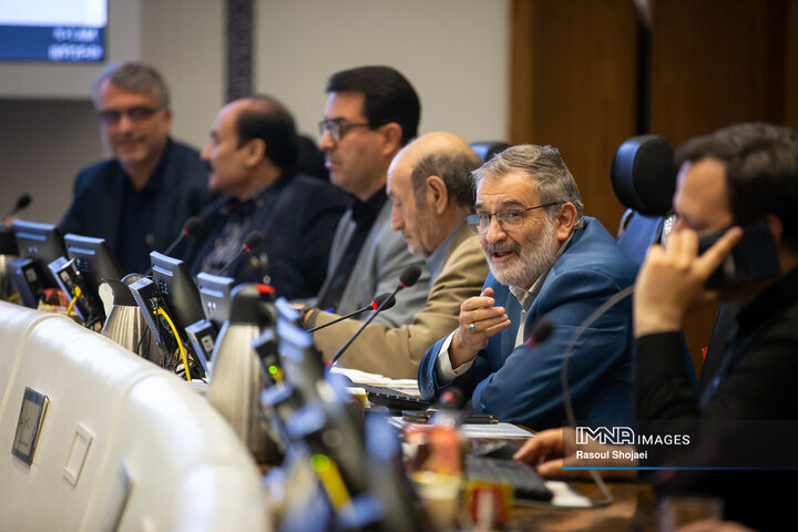 احمدرضا مصور رئیس کمیسیون حقوقی ،برنامه ریزی و پایش مصوبات شورای اسلامی شهر