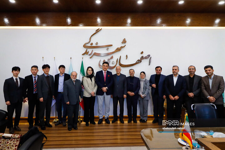 دیدار شهردار اصفهان و سفیر کره جنوبی در ایران