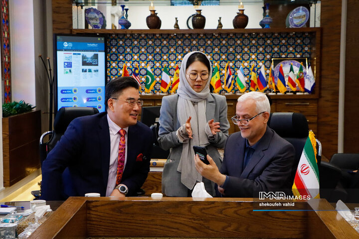 دیدار شهردار اصفهان و سفیر کره جنوبی در ایران