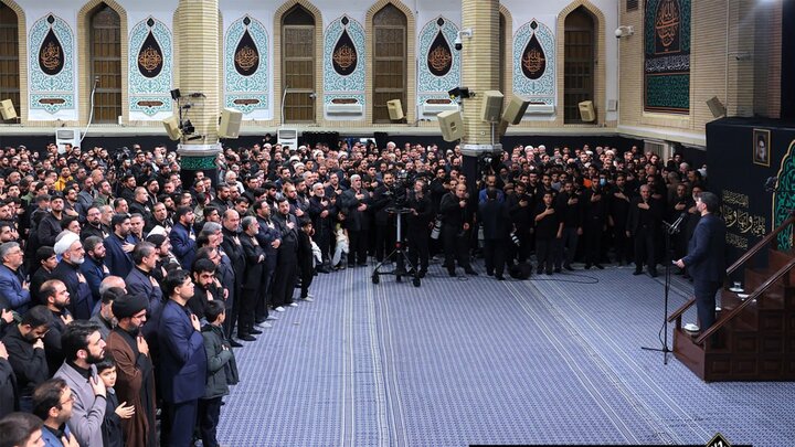 سومین شب عزاداری شهادت حضرت فاطمه(س) در حسینیه امام خمینی