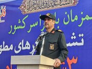 ملت ایران استوار پای انقلاب ایستاده است