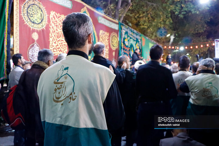 قافله عزادارای حضرت فاطمه زهرا(س) در گذر فرهنگی چهارباغ
