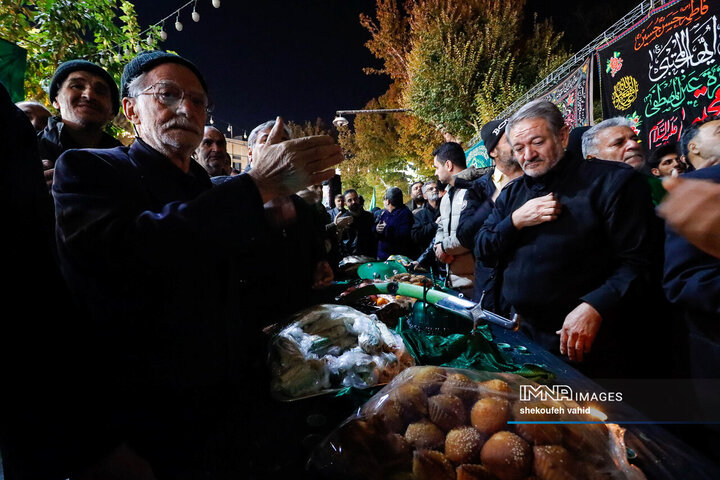 قافله عزادارای حضرت فاطمه زهرا(س) در گذر فرهنگی چهارباغ