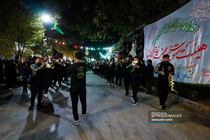قافله عزادارای حضرت فاطمه زهرا(س) در گذر فرهنگی چهارباغ
