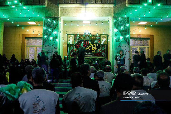 قافله عزادارای حضرت فاطمه زهرا(س) در گذر فرهنگی چهارباغ