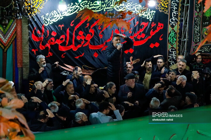 قافله عزادارای حضرت فاطمه زهرا(س) در گذر فرهنگی چهارباغ