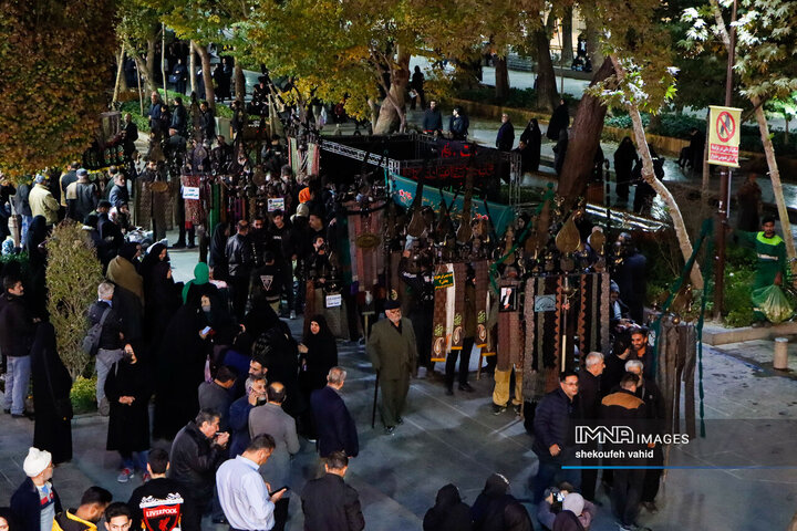 قافله عزادارای حضرت فاطمه زهرا(س) در گذر فرهنگی چهارباغ