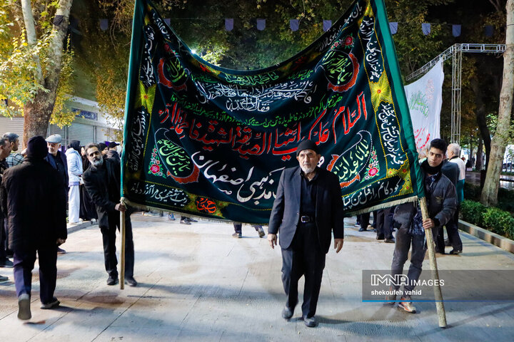 قافله عزادارای حضرت فاطمه زهرا(س) در گذر فرهنگی چهارباغ