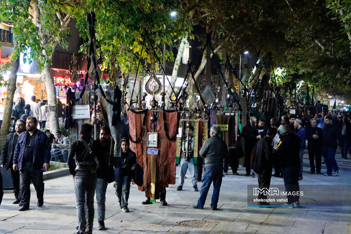 قافله عزادارای حضرت فاطمه زهرا(س) در گذر فرهنگی چهارباغ