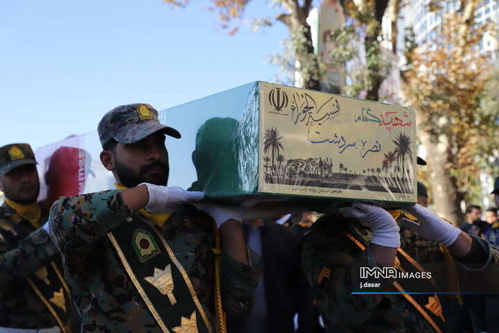 تشییع ۳ شهید گمنام در سنندج