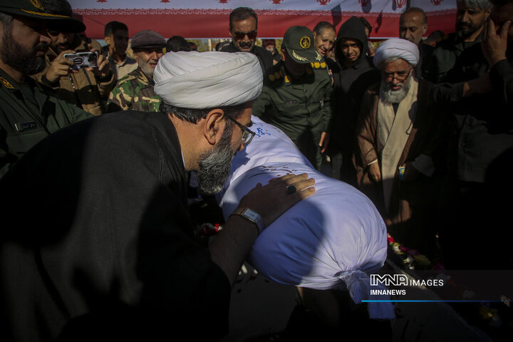 تشییع پیکر هشت شهید گمنام - بجنورد