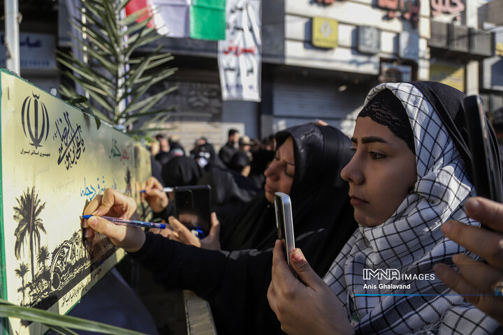 شاخه‌های یاس در اهواز؛ تشییع هشت شهید با نَفَس مادرانه فاطمی