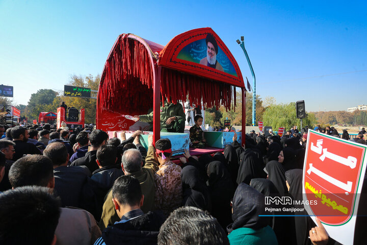 وداع مردم اصفهان با شهدای گمنام دفاع مقدس