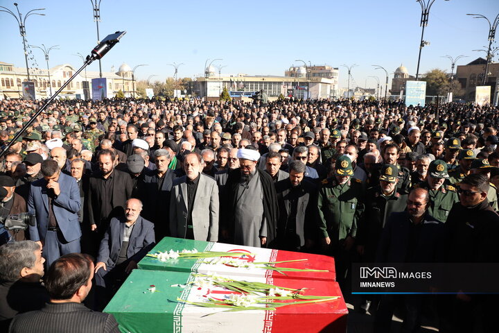 کاروان عطر یاس؛ مادرانه‌ترین بدرقه در هوای فاطمیه همدان