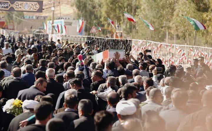 ۲ آلاله زهرایی در کهف‌الشهدای زیباشهر و بوستان شهدای والفجر شیراز آرام گرفتند