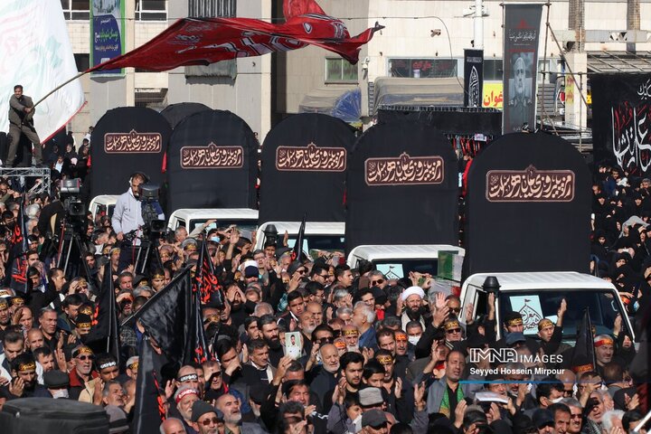 مشهد، قاب اشک فاطمی در استقبال از ۱۳ شهید گمنام