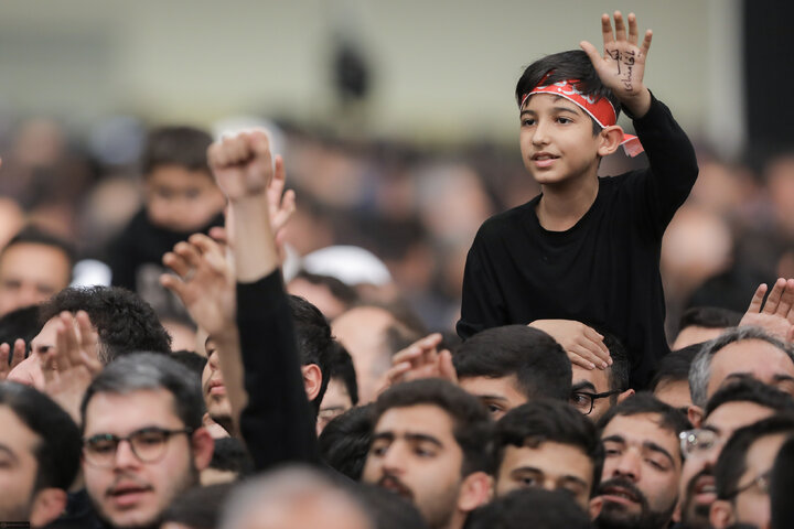 مراسم عزاداری شام شهادت حضرت زهرا(س) با حضور رهبر انقلاب