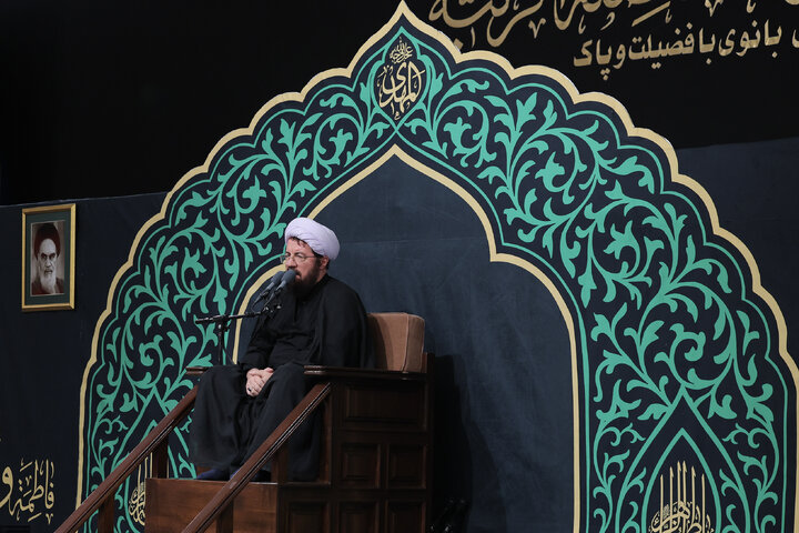 مراسم عزاداری شام شهادت حضرت زهرا(س) با حضور رهبر انقلاب