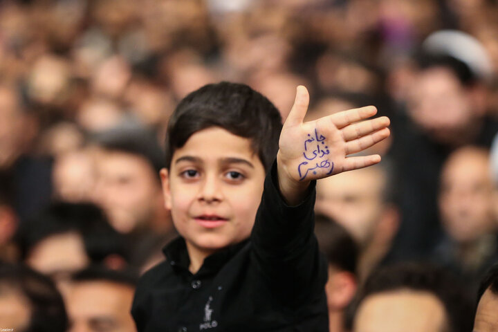 مراسم عزاداری شام شهادت حضرت زهرا(س) با حضور رهبر انقلاب