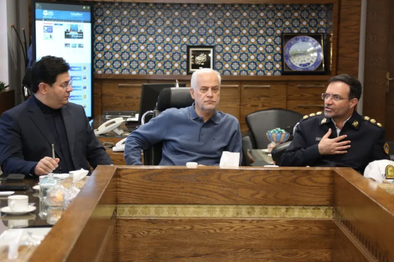 اجرای طرح مشترک شهرداری اصفهان و پلیس راهور برای کاهش تصادفات موتورسیکلت‌سواران