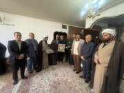 دیدار با خانواده شهدا وظیفه‌ای مستمر و دینی است